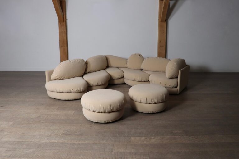 Sculptural sofa in beige by Wiener Werkstätte, Austria 1970s