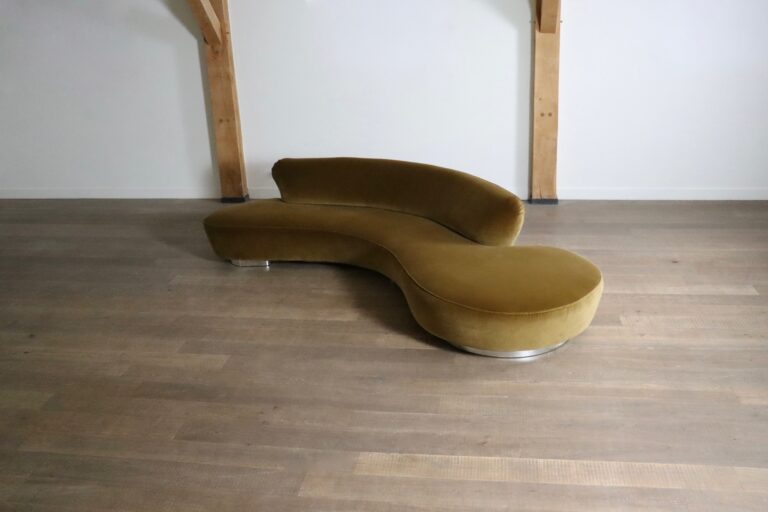 Vladimir Kagan serpentine sofa  in velvet for Directional USA 1999